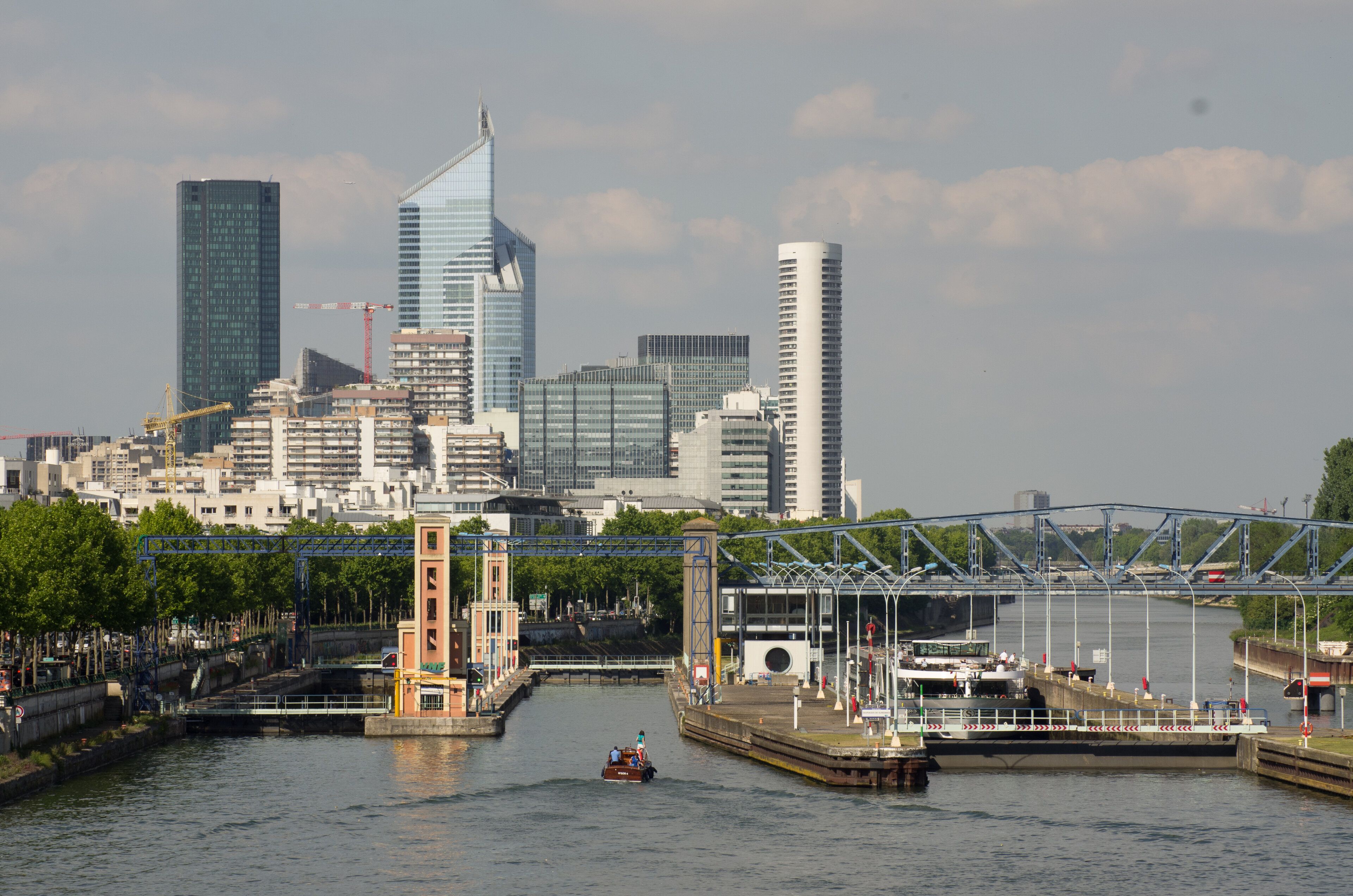La Defense seen from Pont de Suresnes 3