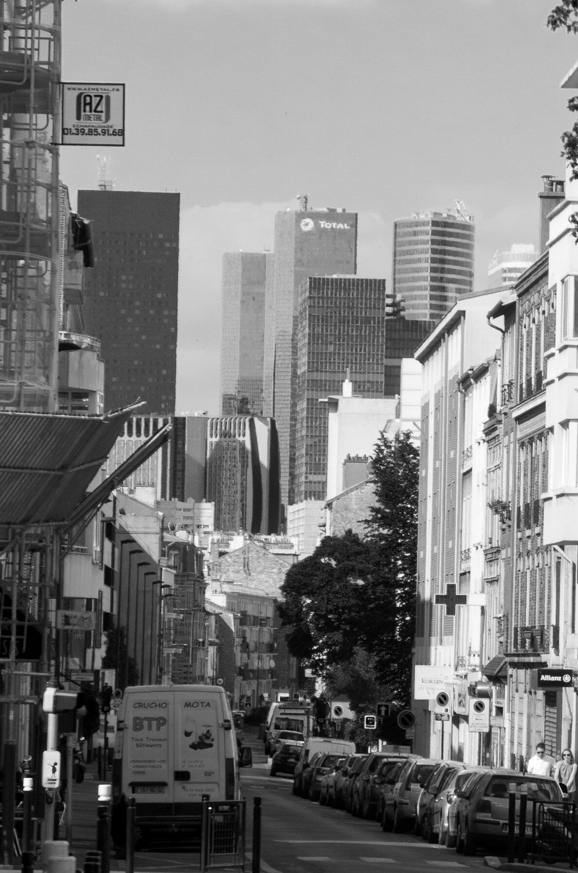 La Defense at the streets end