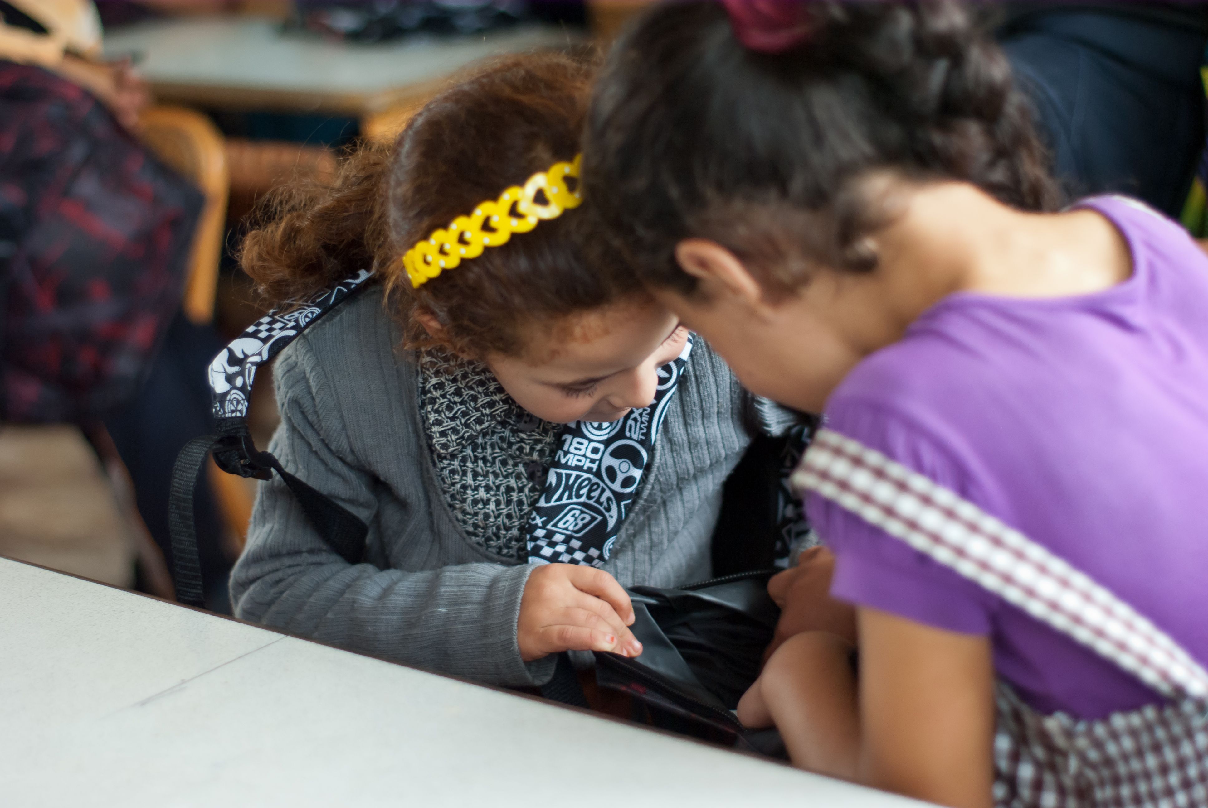 24 Operation Cartable 2012 par la JCI Tanger 16