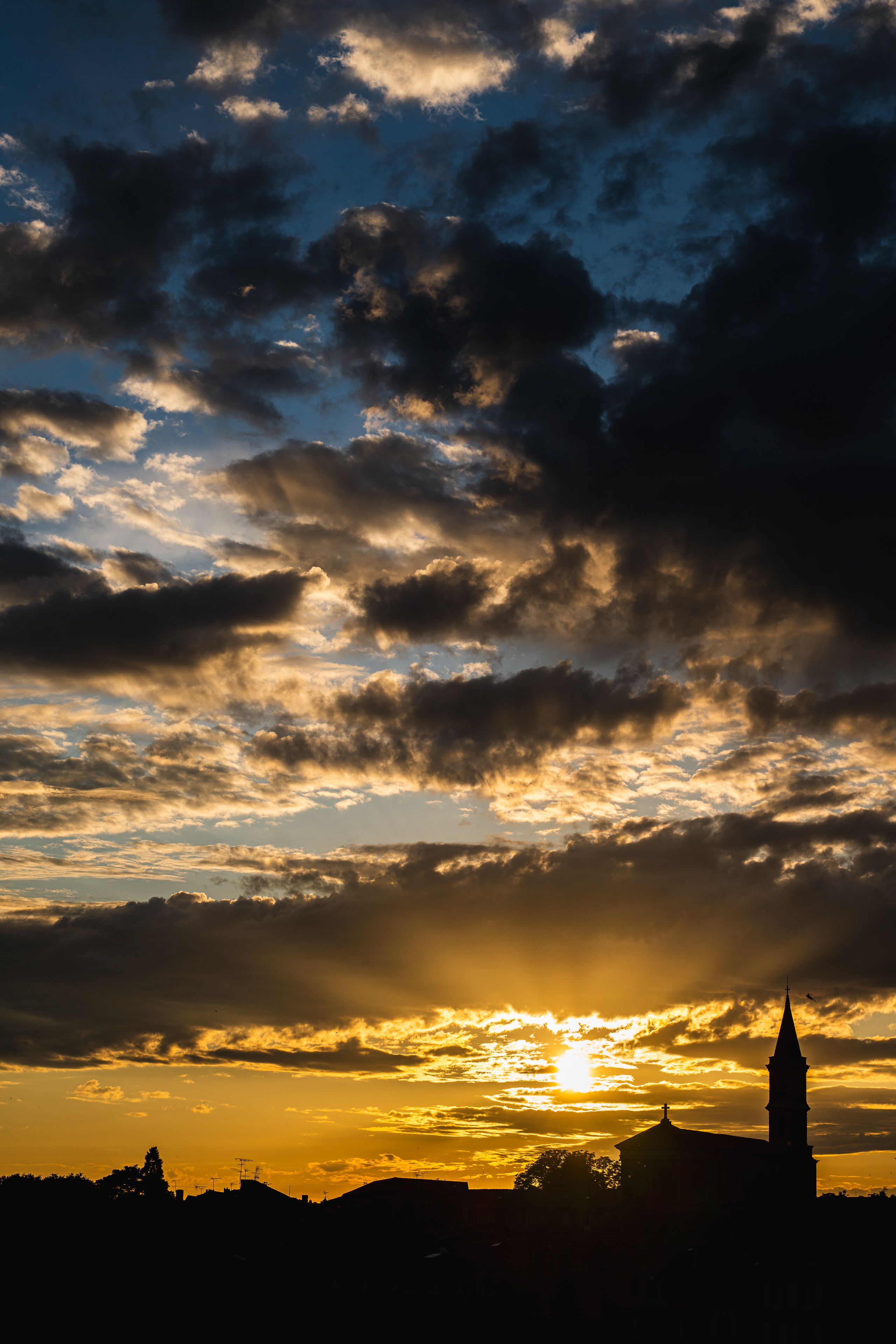 Crépuscule sur la Madeleine