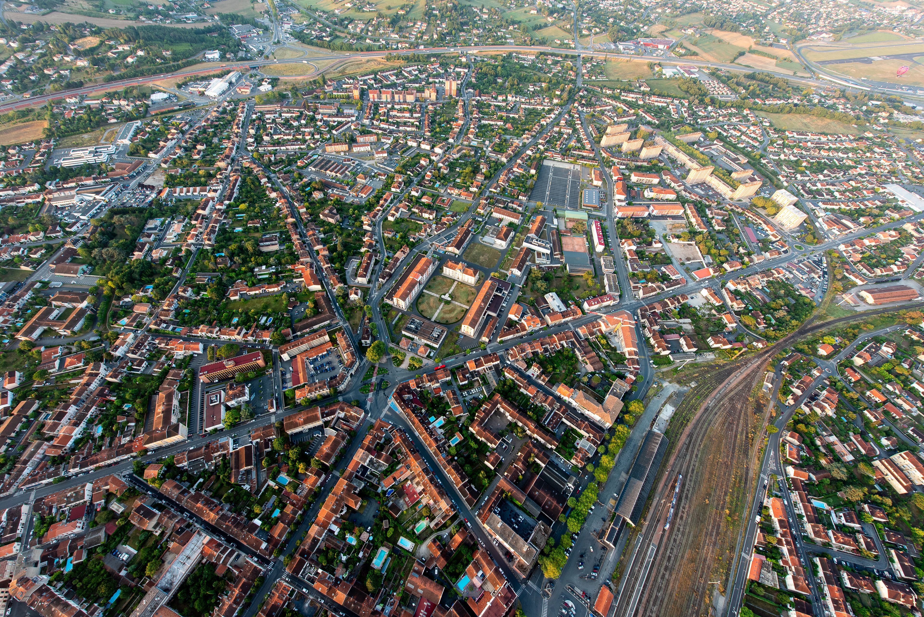 Par dessus Albi   07 07 53